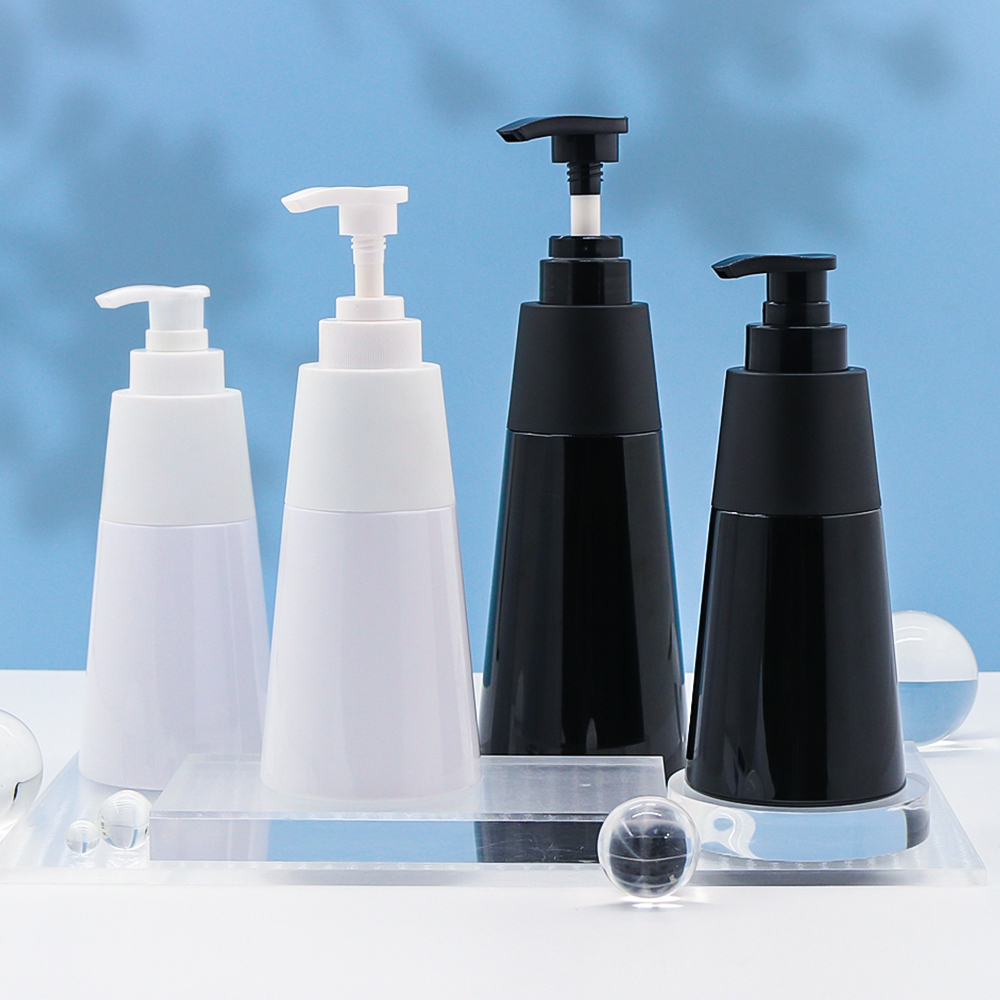 Мужская бутылочка с очищающим молоком